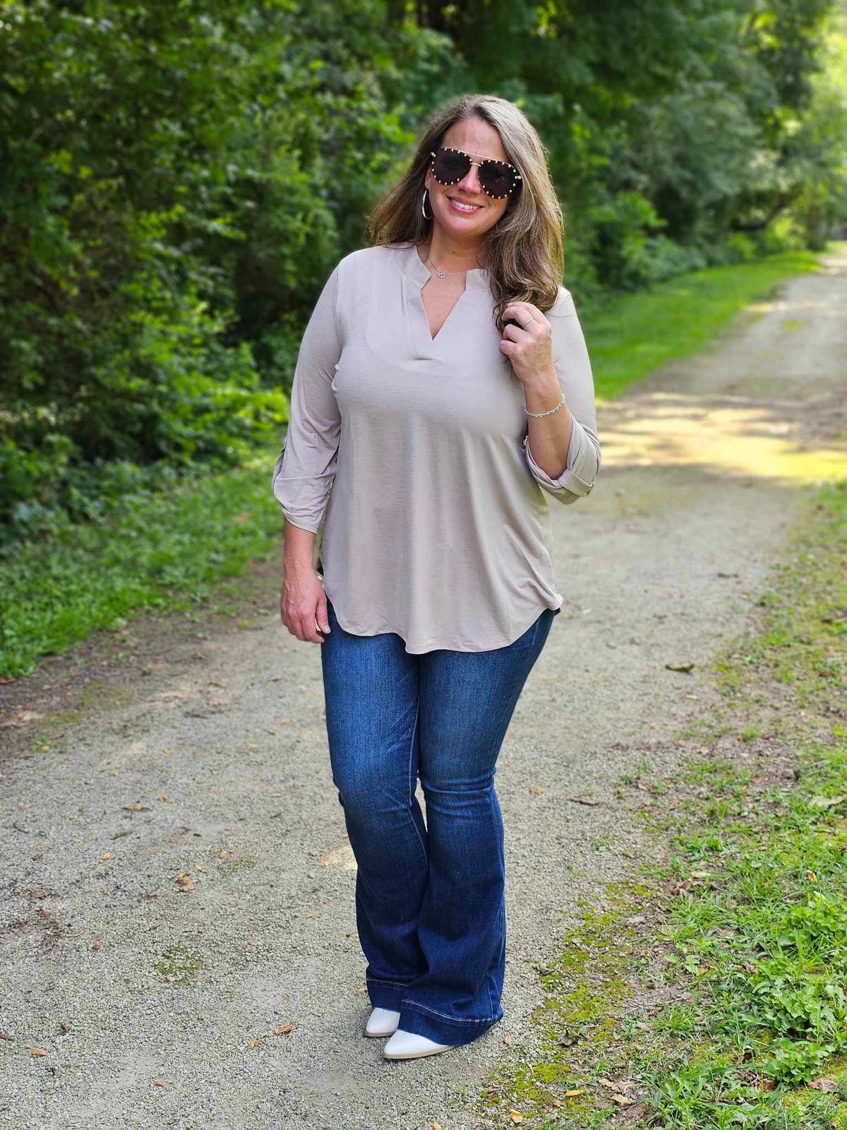 TAUPE 3/4 SLEEVE LIZZY TOP