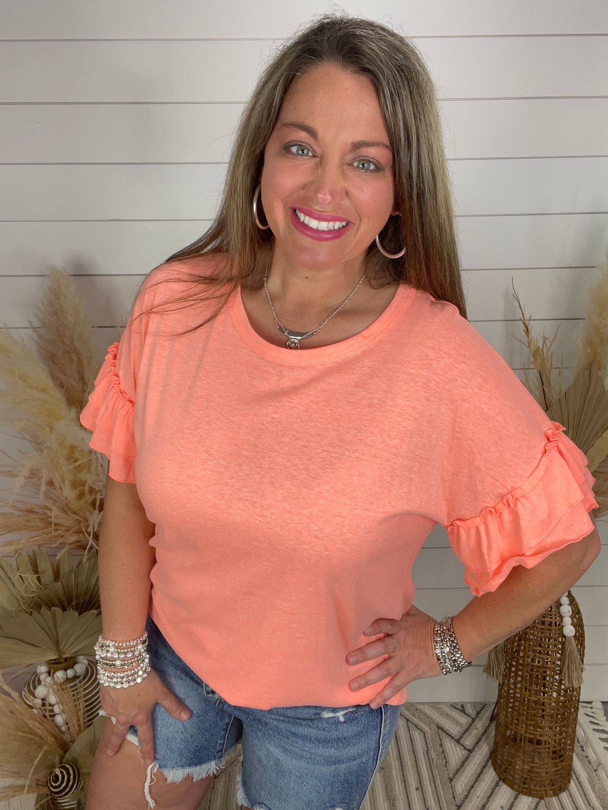 CORAL KNIT TOP W/ RUFFLE SLEEVES