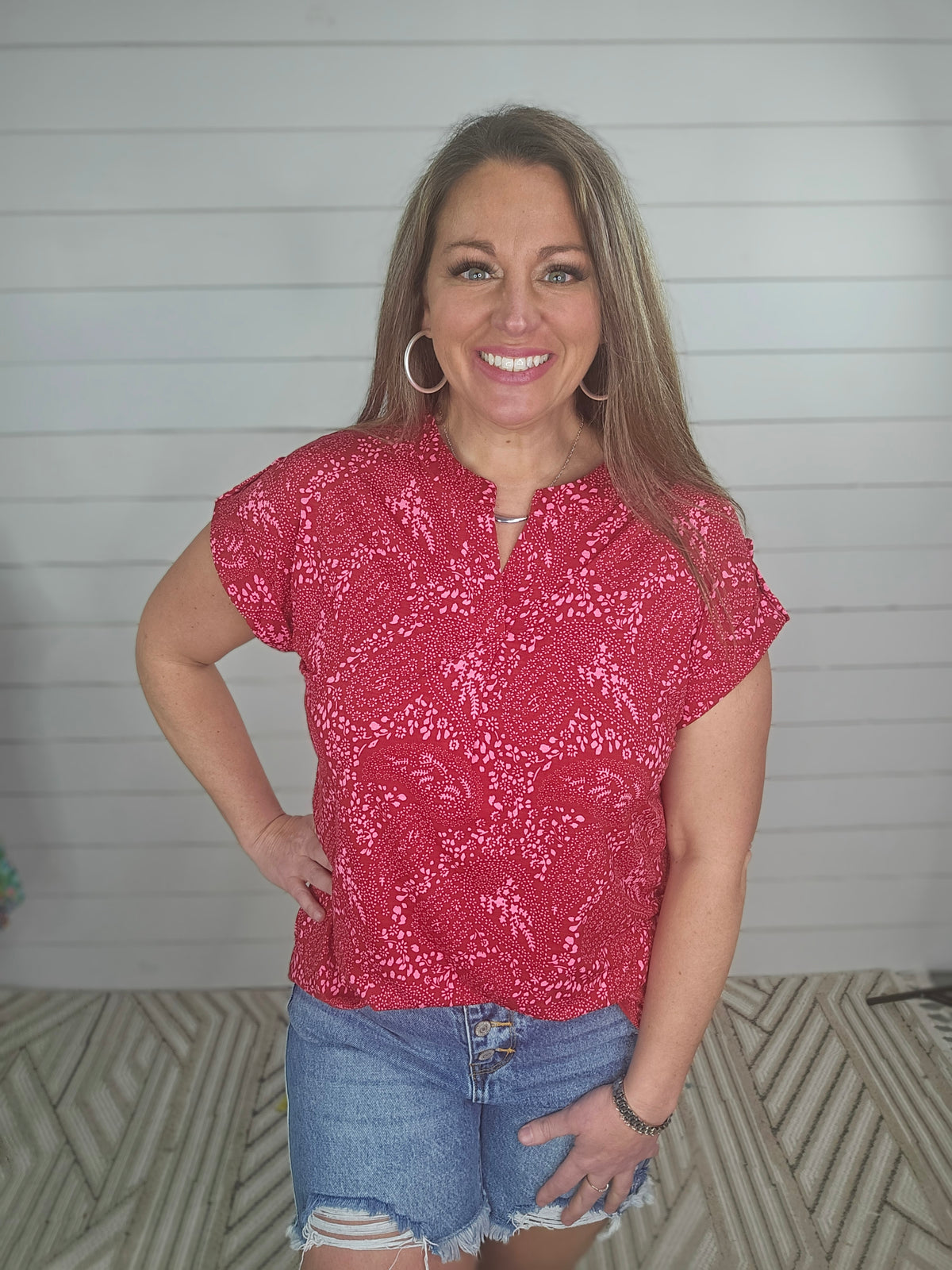 RED/PINK FLORAL SHORT SLEEVE LIZZY TOP
