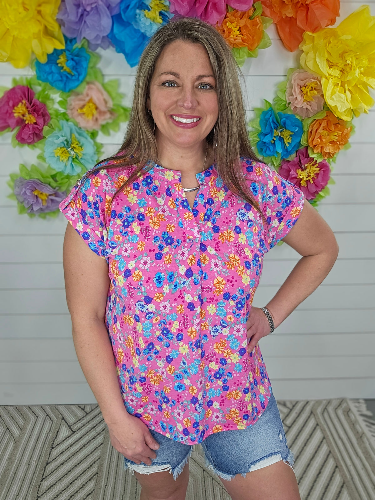 PINK SHORT SLEEVE LIZZY WITH BLUE/YELLOW FLORALS