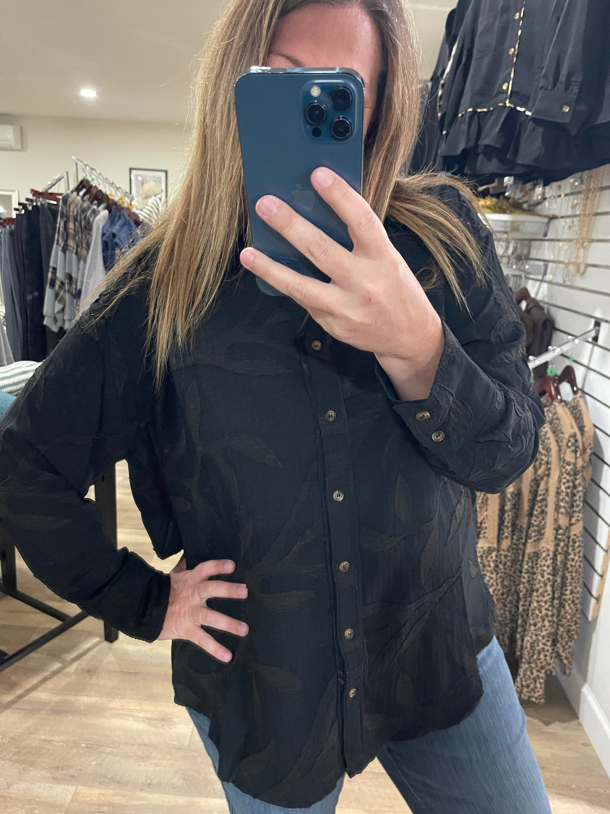 BLACK TEXTURED BUTTON DOWN TOP