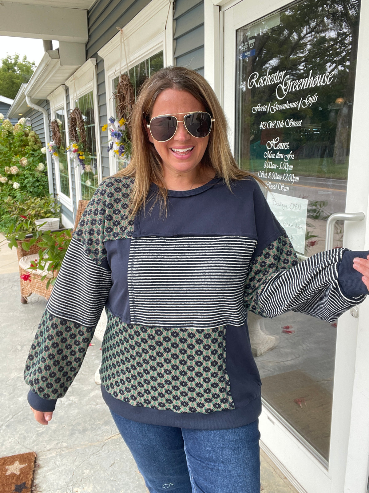 NAVY PATCHWORK FLORAL/STRIPED KNIT TOP