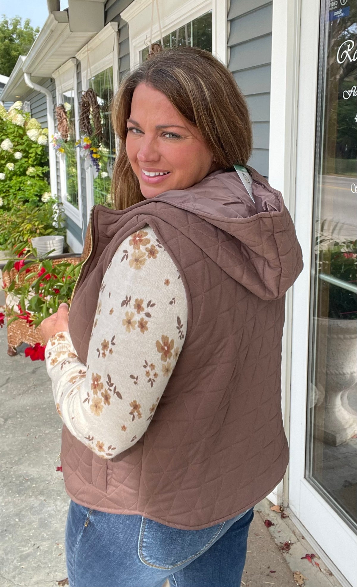 Brown Quilted Knit, Hooded, Zipper Closure, Pockets, Lined Vest