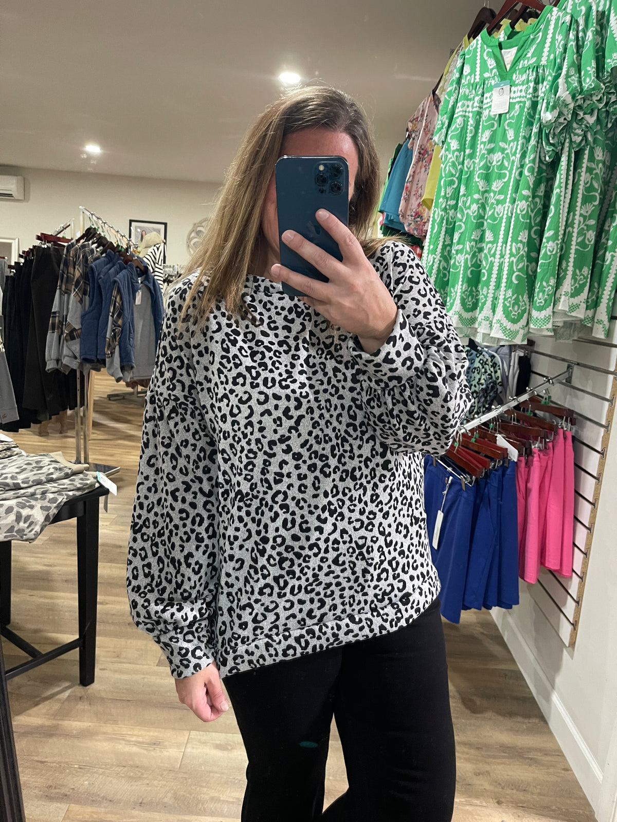 GREY/BLACK ANIMAL PRINT KNIT TOP