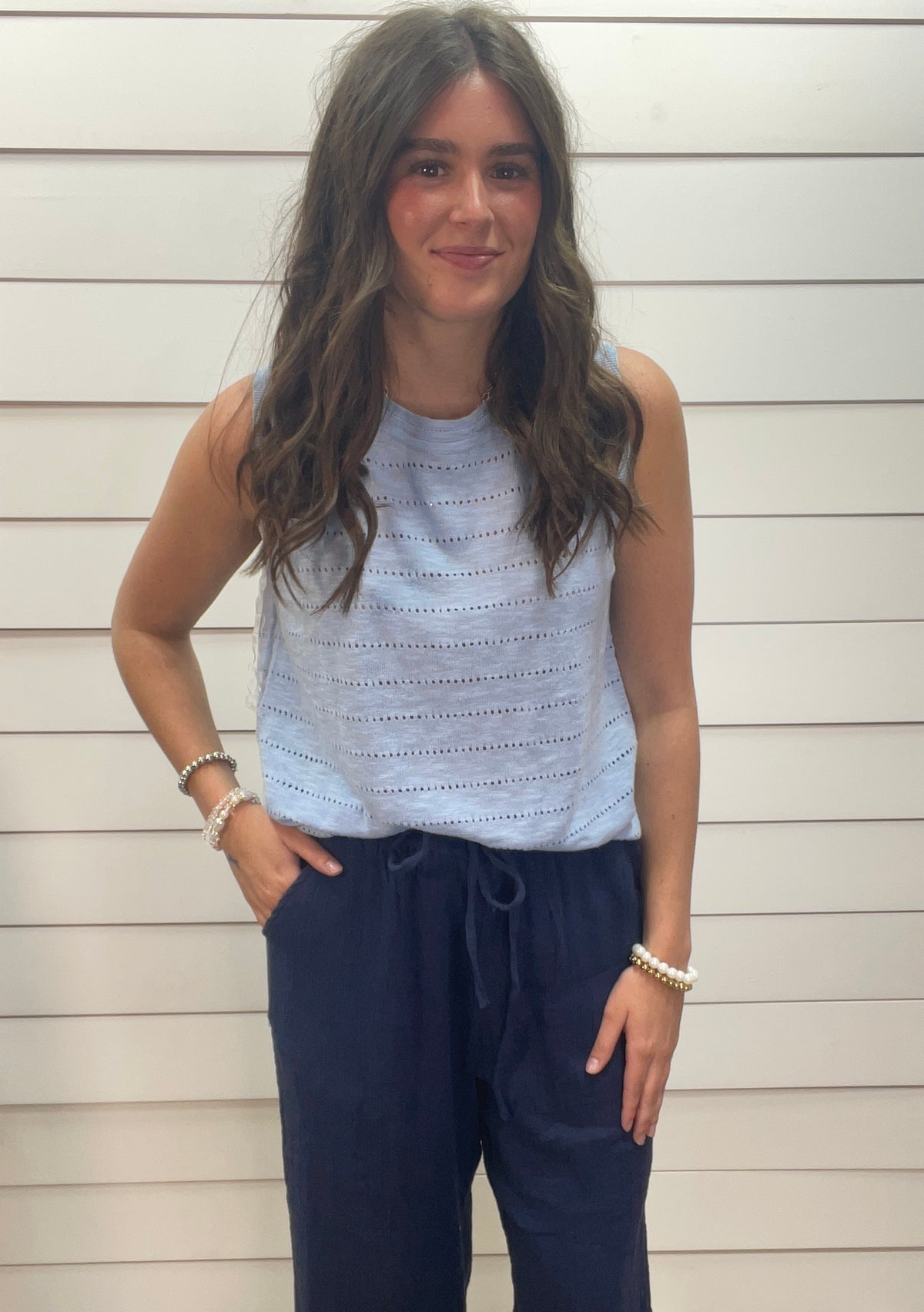 CHAMBRAY POINTELLE STRIPE LIGHTWEIGHT SLEEVELESS KNIT SWEATER