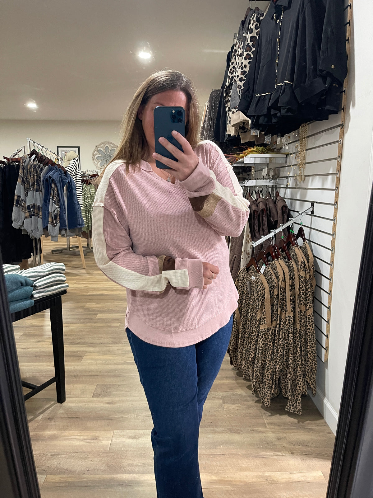 BLUSH WAFFLE TEXTURE VNECK KNIT TOP W/ COLORBLOCK SLEEVE