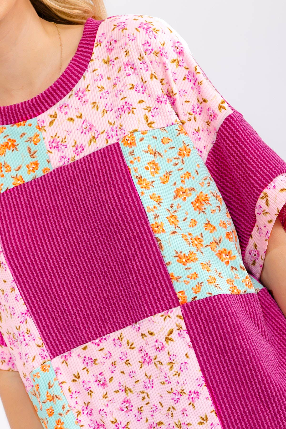 MAGENTA FLORAL PATCHWORK KNIT TOP