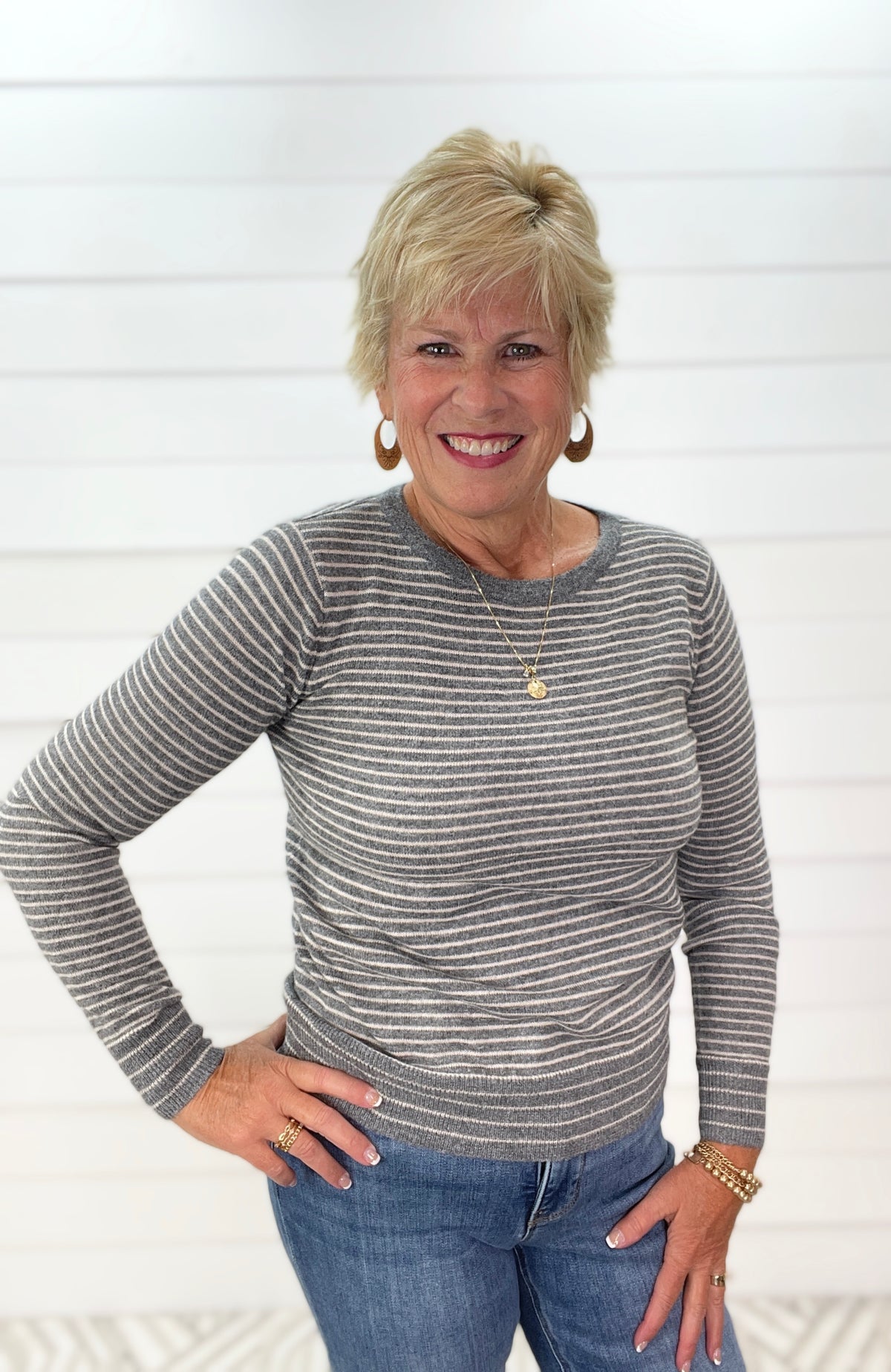 GREY/WHTIE STRIPED LIGHT WEIGHT SWEATER