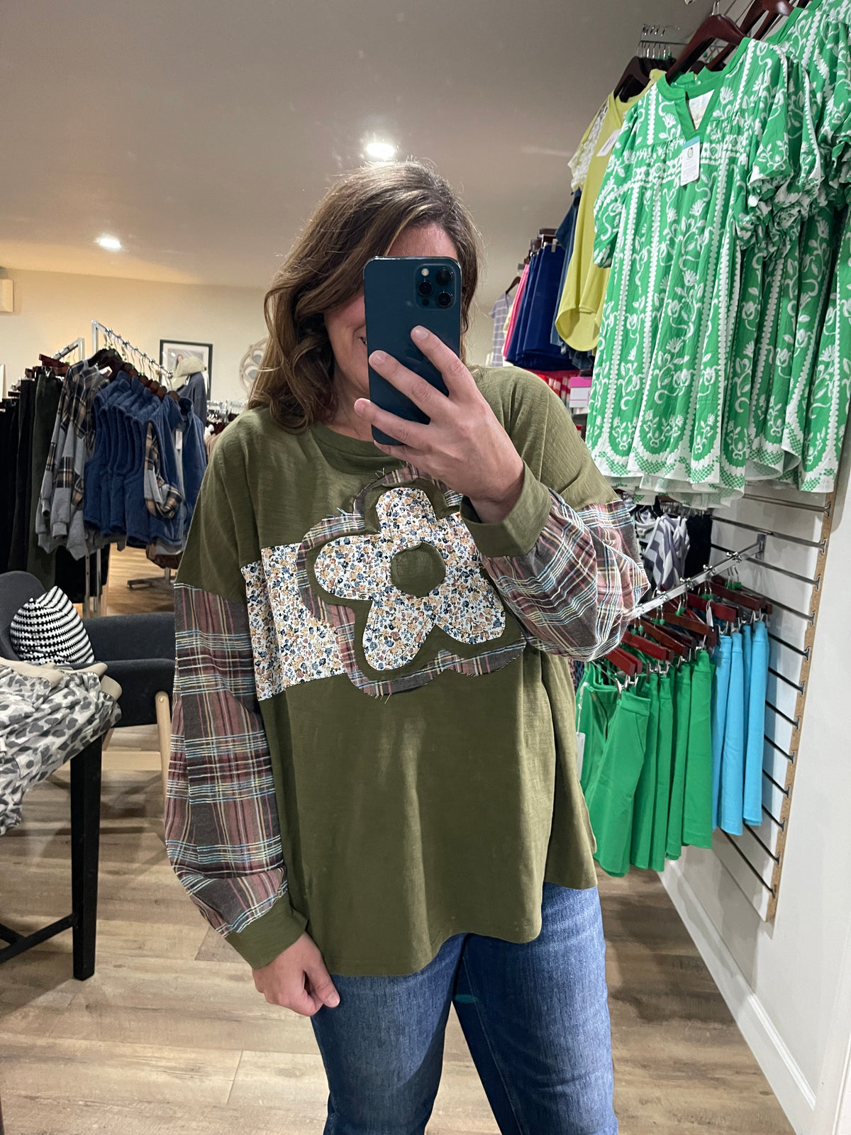 OLIVE FLORAL OVERSIZED PLAID COTTON BLEND TOP