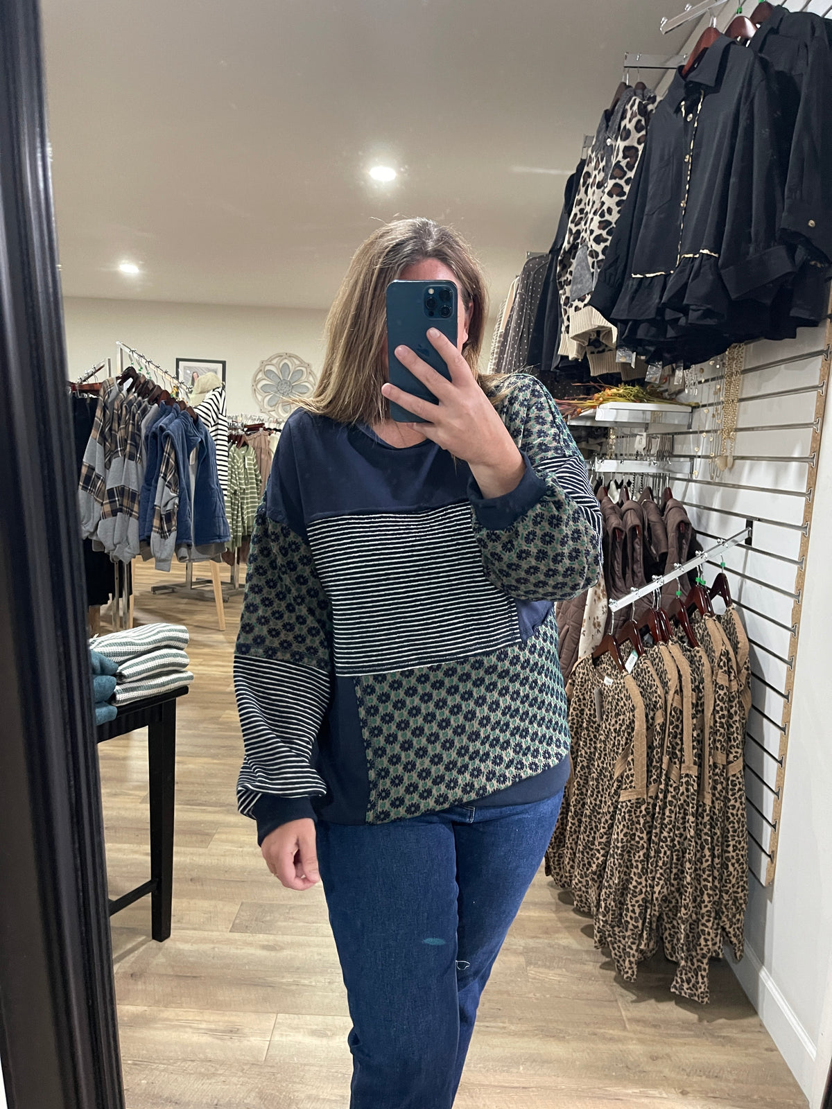 NAVY PATCHWORK FLORAL/STRIPED KNIT TOP