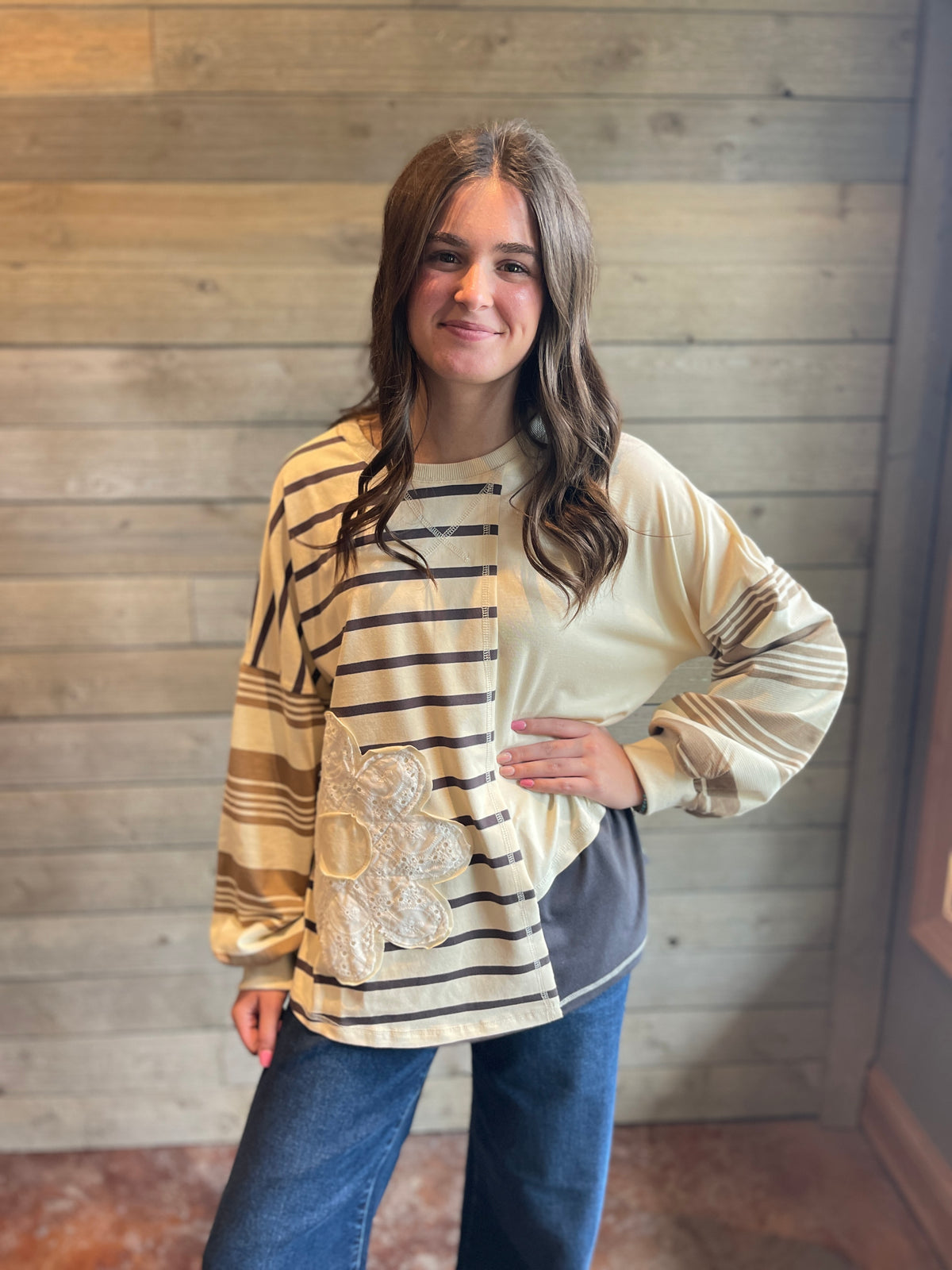 BROWN STRIPED CONTRAST KNIT TOP W/ CROCHET FLORAL DETAIL