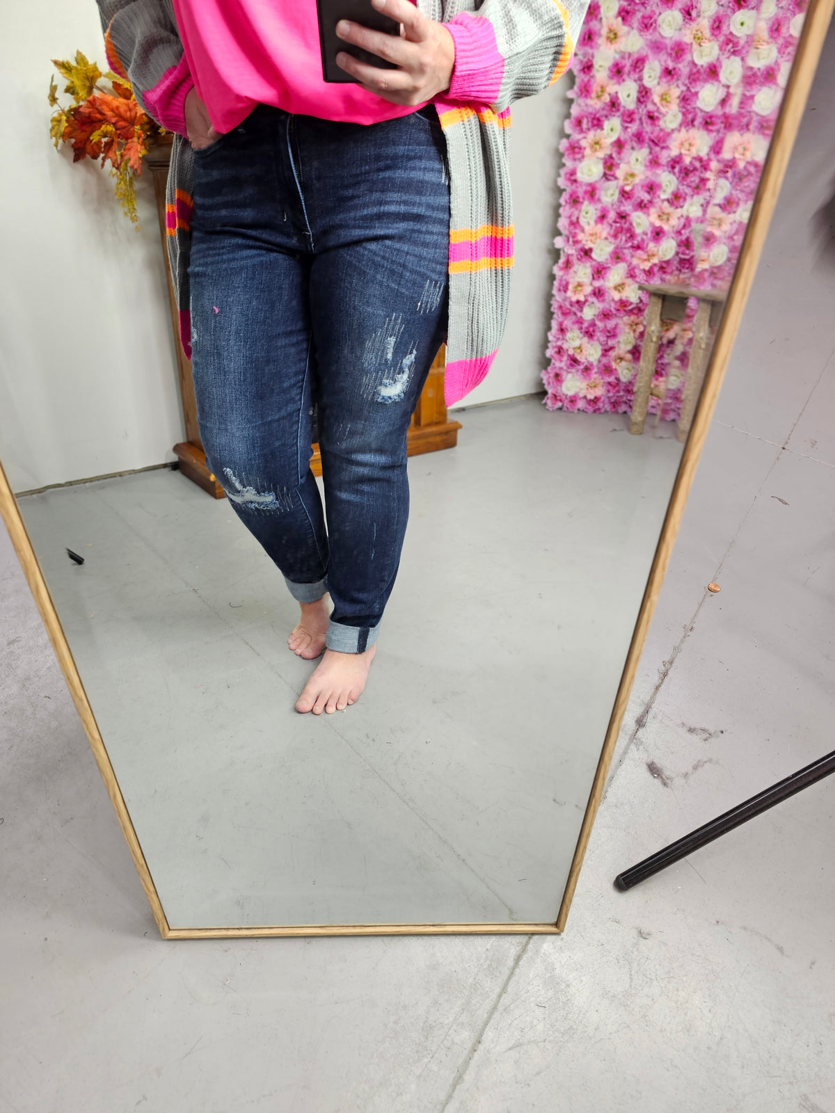 JUDY BLUE MID RISE STITCHED AND DESTROYED BOYFRIEND JEAN