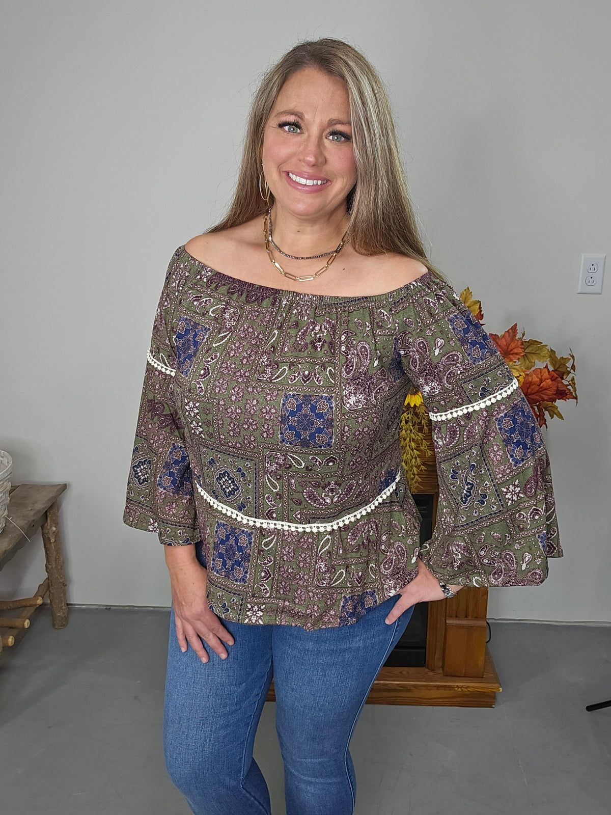 OLIVE PAISLEY OFF THE SHOULDER KNIT TOP