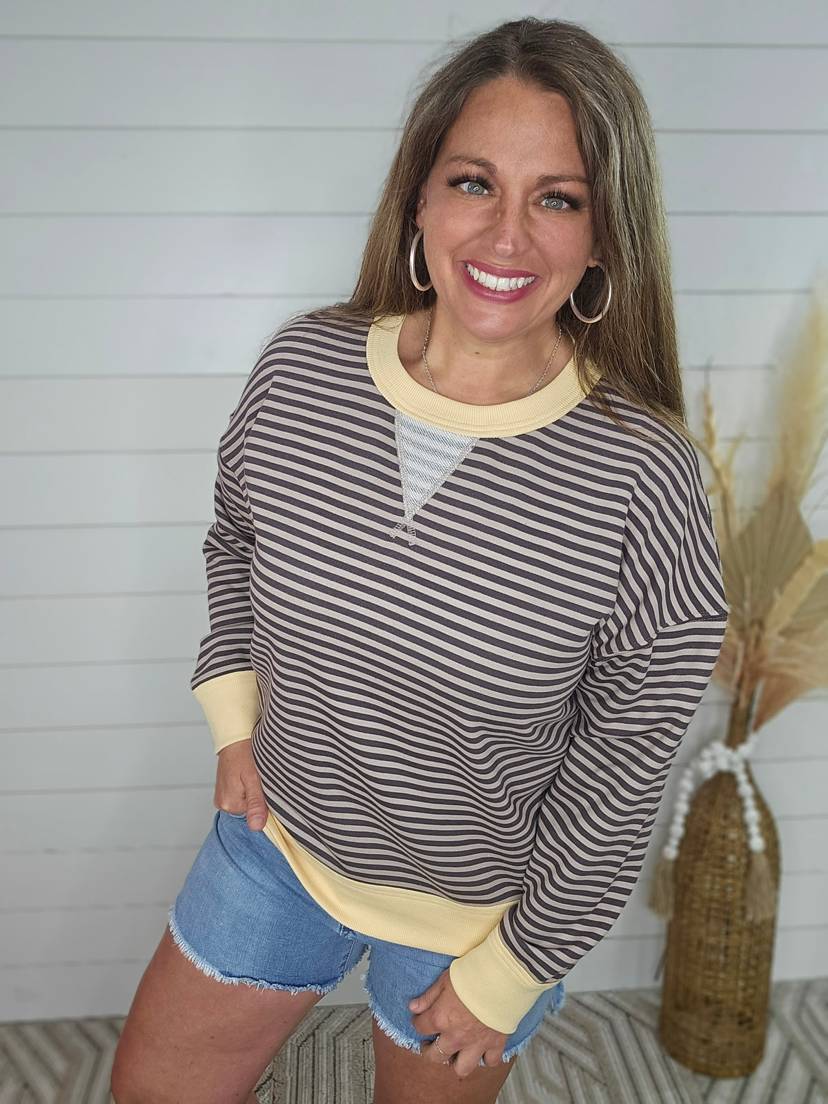 STRIPED FRENCH TERRY TOP W/ PALE YELLOW TRIM