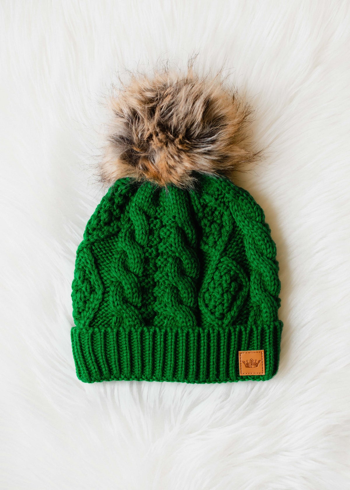 CLASSIC GREEN CABLE KNIT POM HAT