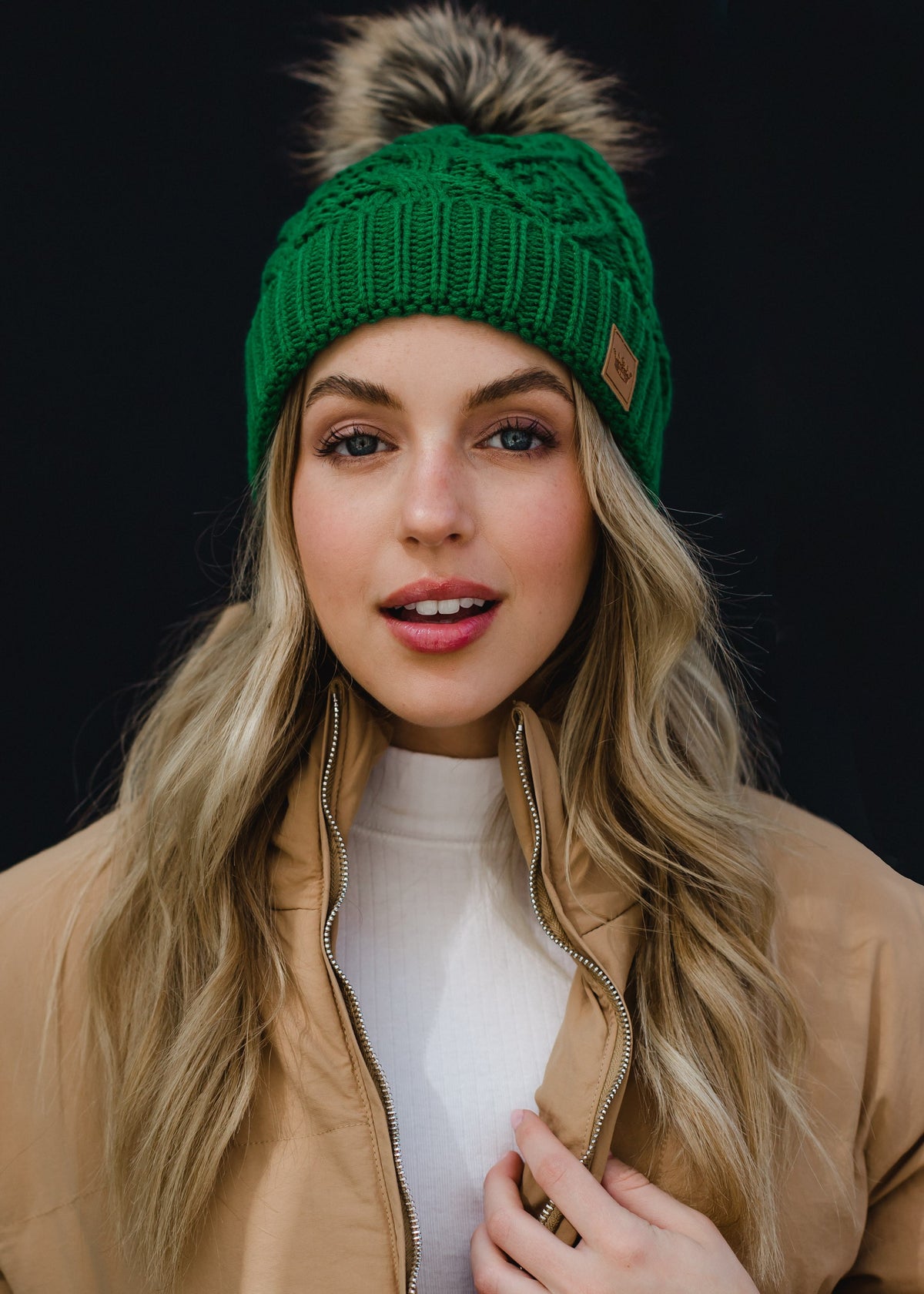 CLASSIC GREEN CABLE KNIT POM HAT