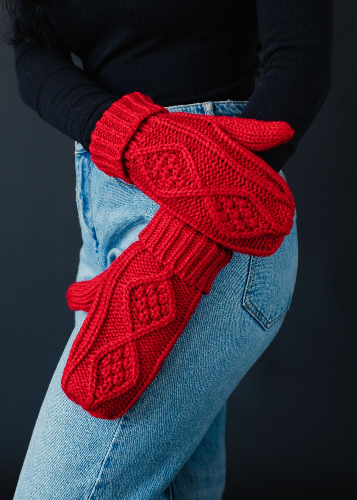 RED CABLE KNIT MITTENS