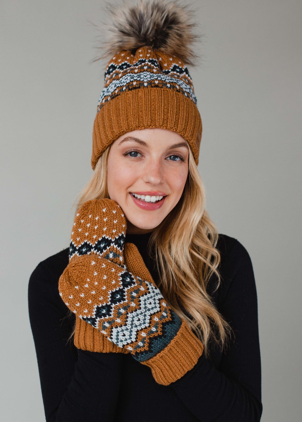 CAMEL, BLACK, AND WHITE PATTERNED MITTENS