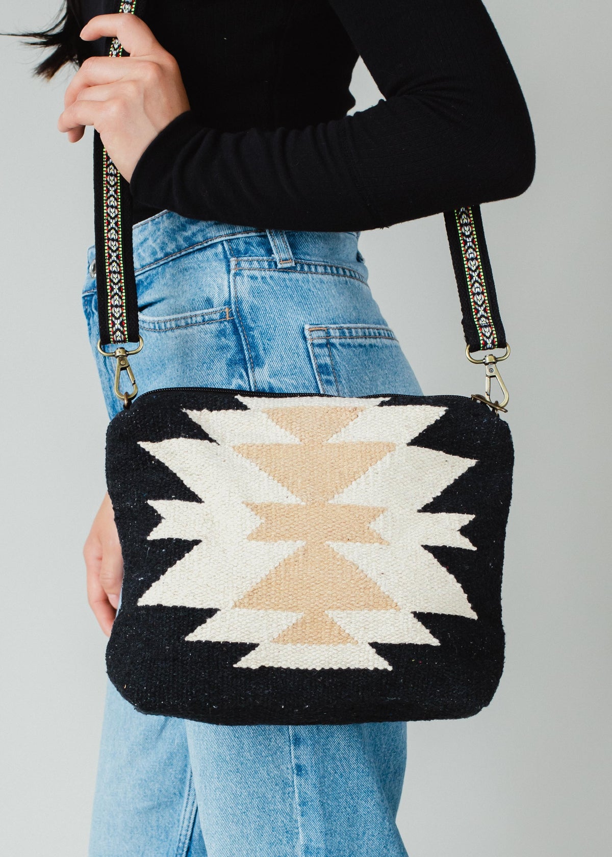 BLACK,CREAM, TAN AZTEC CROSSBODY