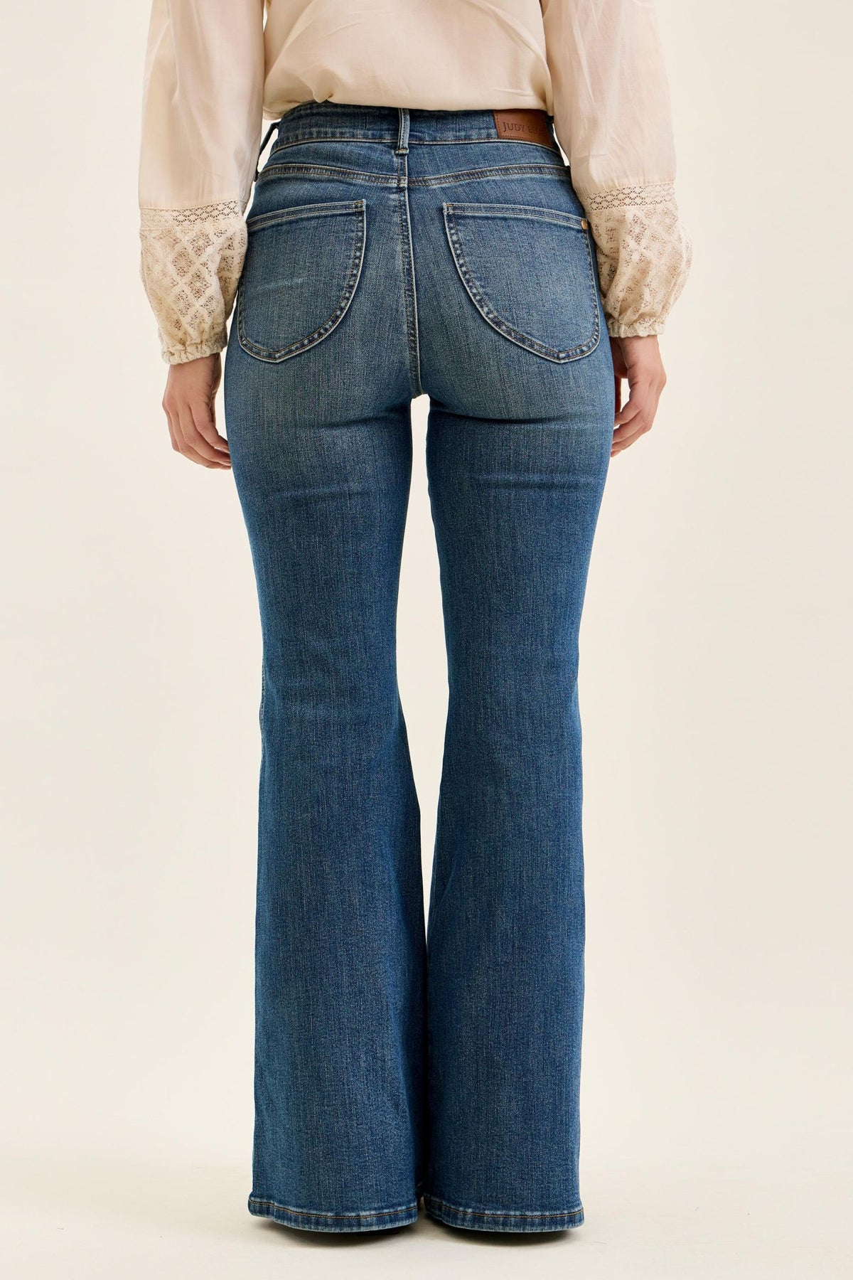 JUDY BLUE TUMMY CONTROL FLAR JEAN W. DOUBLE BUTTONS