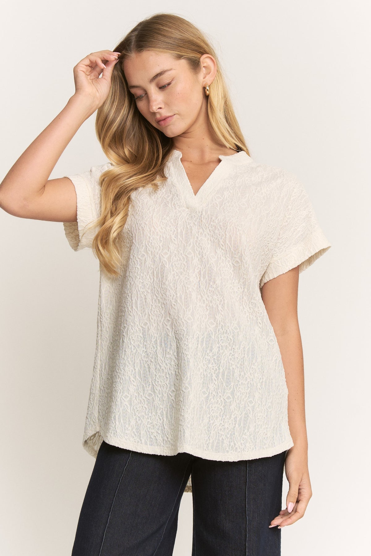 IVORY LACE V NECK KNIT TOP