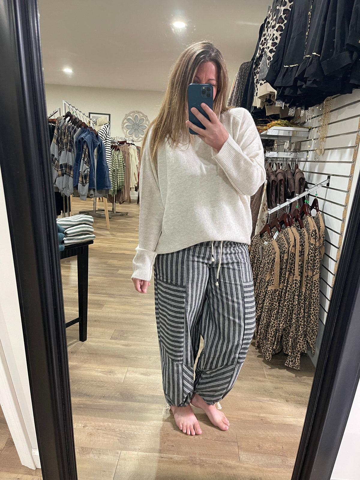 OATMEAL High-Low Hem, Long Sleeve, Super Soft, Oversized LIGHT WEIGHT SWEATER