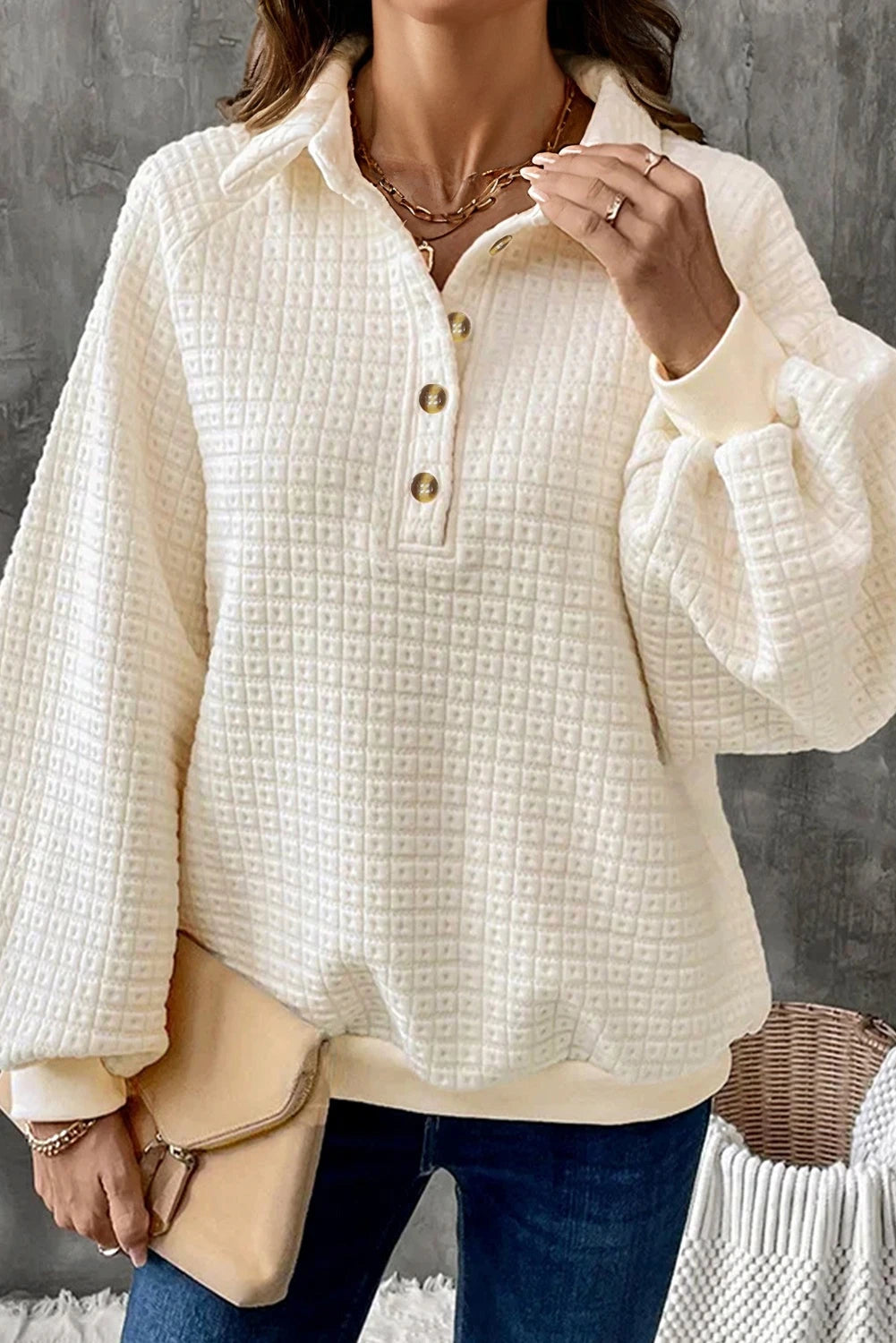 CREAM QUILTED HENLEY BUTTON PULLOVER