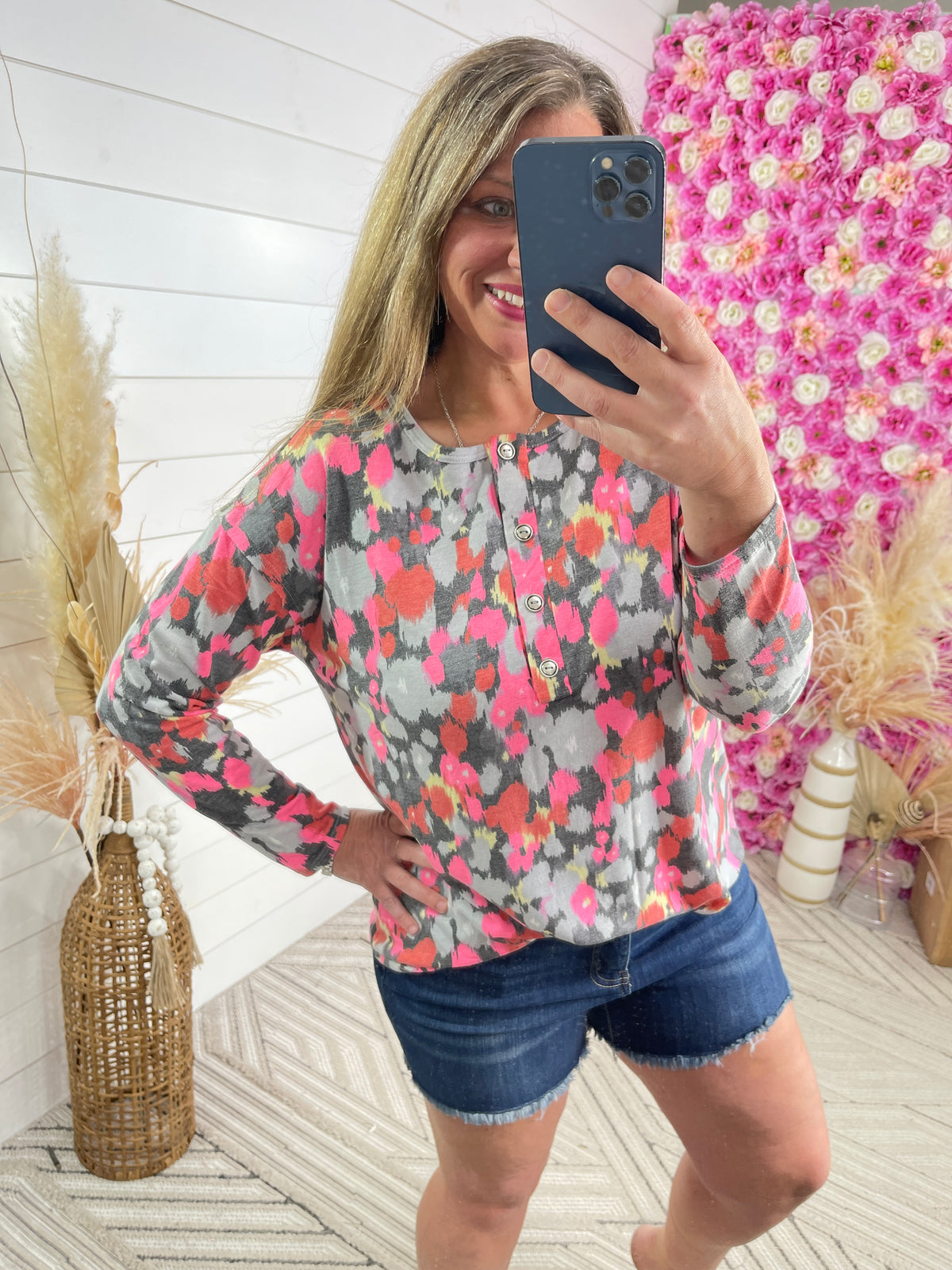 CHARCOAL KNIT MULTI COLOR PRINT HENLEY TOP