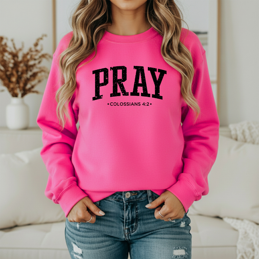 PRAY GRAPHIC SWEATSHIRT