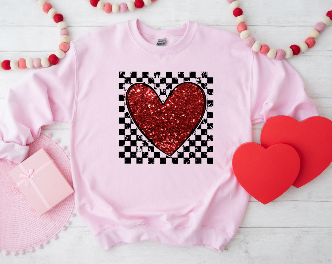 CHECKERED/SPARKLE HEART GRAPHIC SWEATSHIRT
