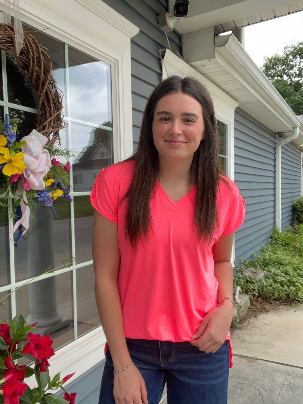 NEON PINK BUTTON SLEEVE SHORT SLEEVE TOP