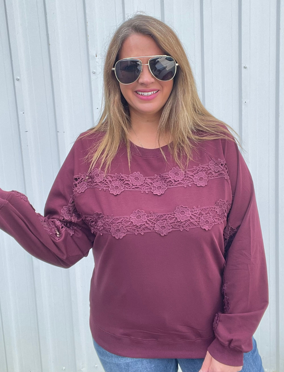 PLUM LACE TRIM PULLOVER