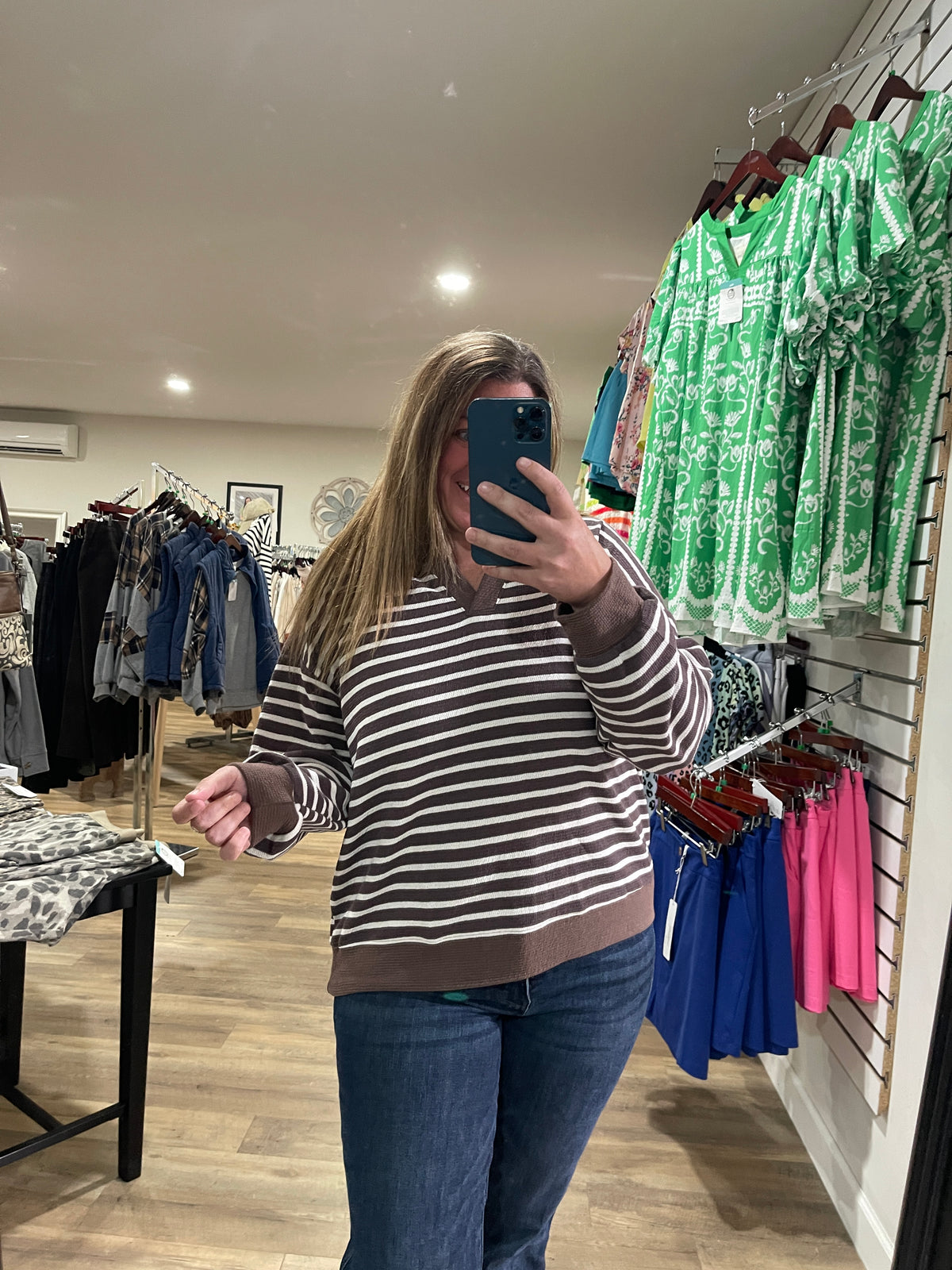 BROWN STRIPED V NECK CLOUD FABRIC KNIT TOP