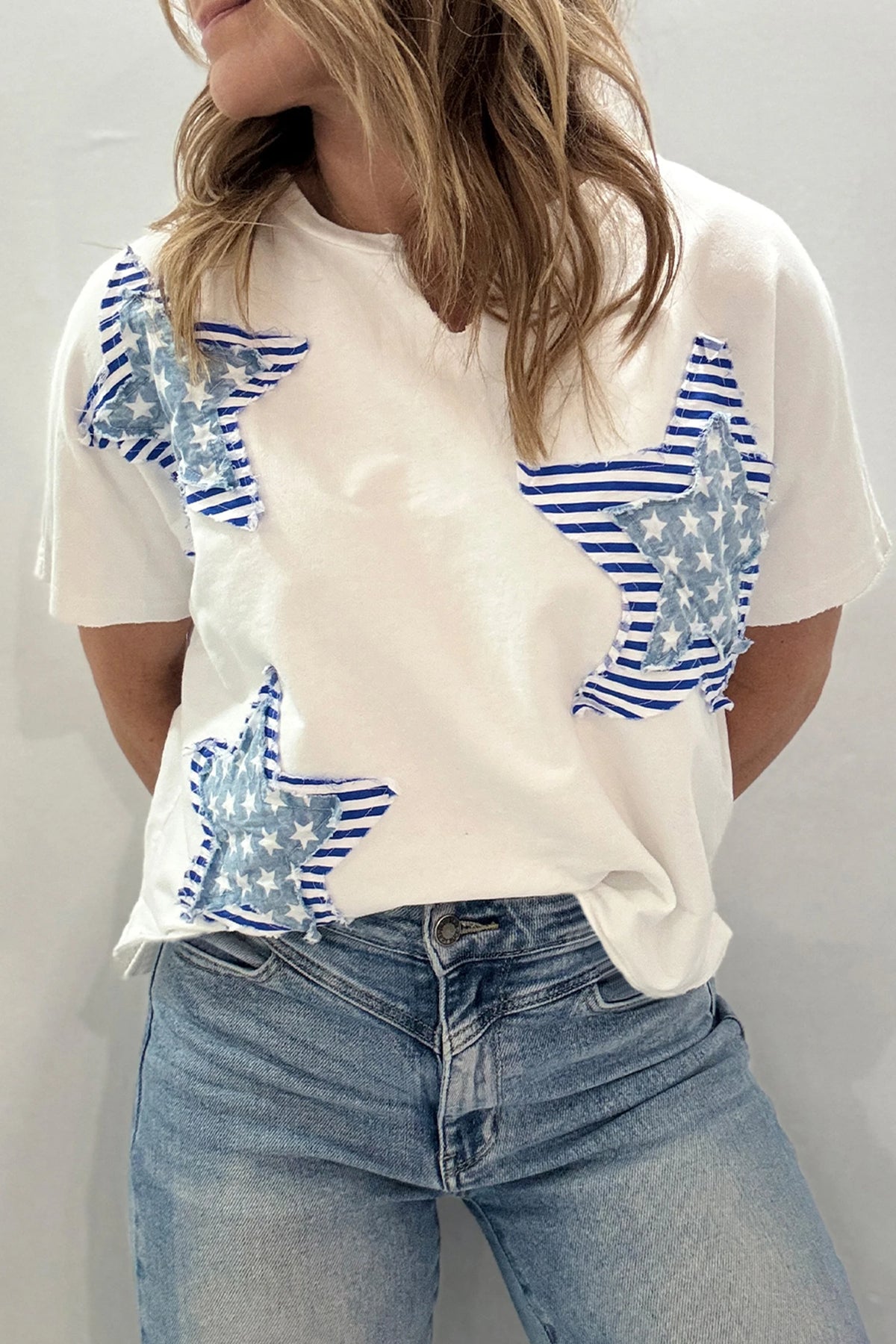WHITE/STAR CONRAST KNIT TOP