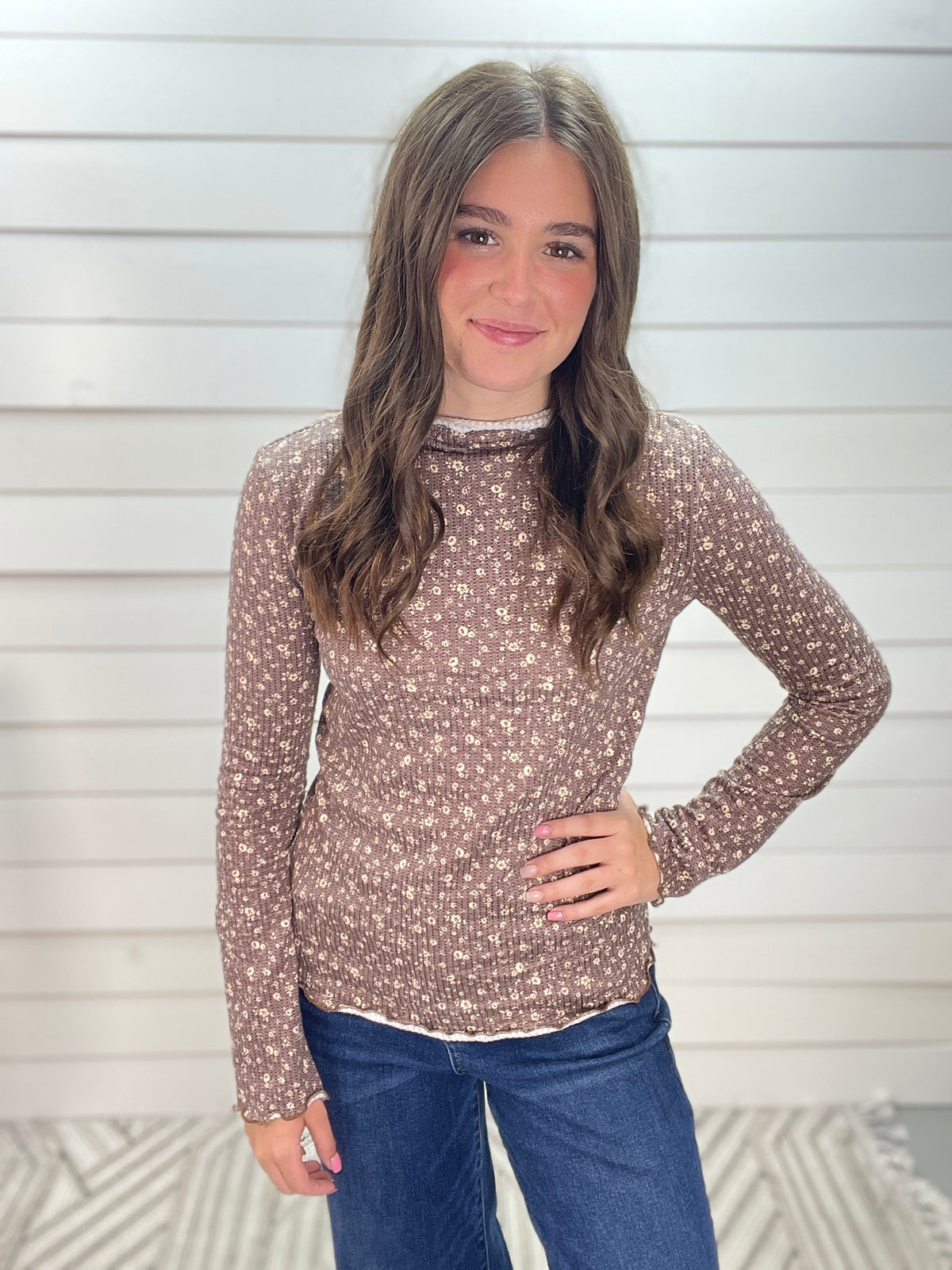 BROWN FLORAL KNIT RUFFLE TRIM KNIT TOP