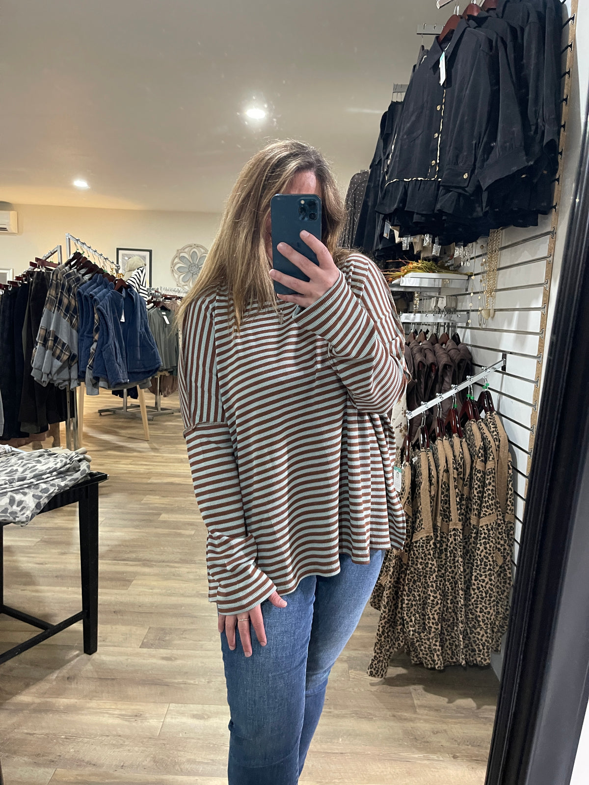 BLUE/BROWN OVERSIZED FLOWY KNIT TOP