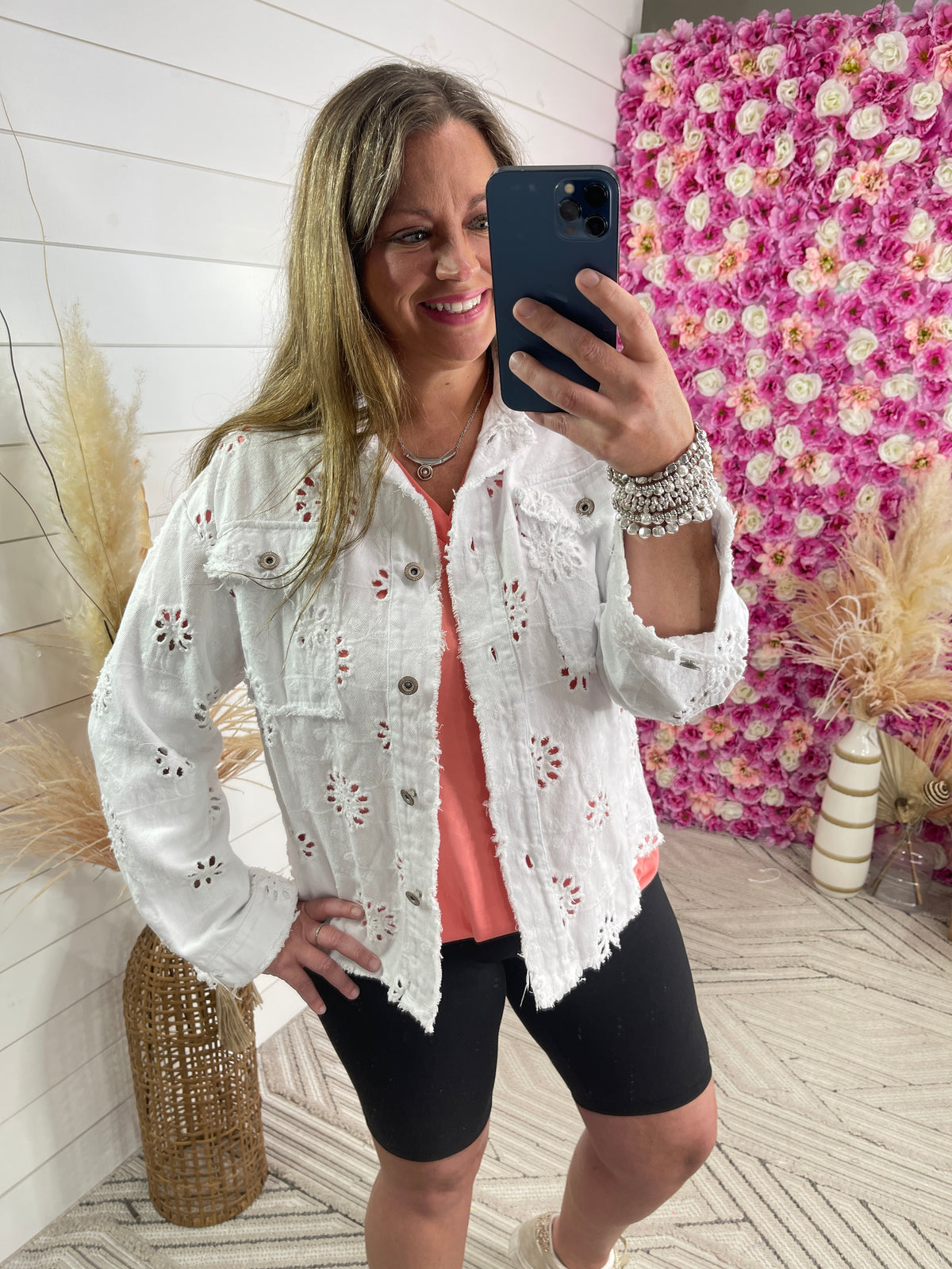 WHITE EMBROIDERED JEAN FLORAL JACKET