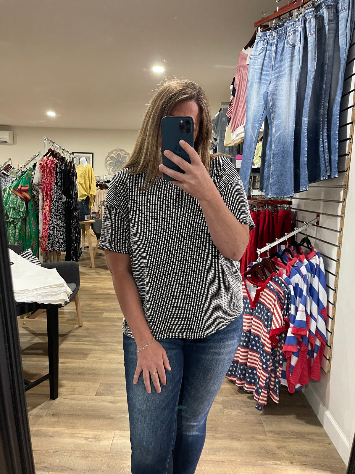 BLACK/CREAM TEXTURED RELAXED TEE KNIT TOP