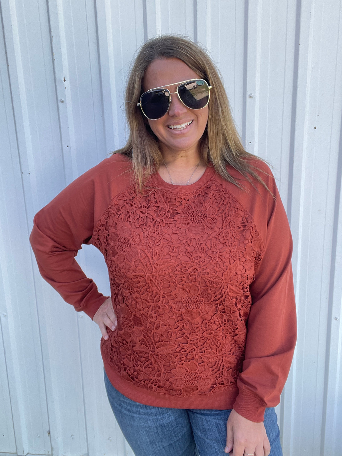RUST LACE FRONT PULLOVER