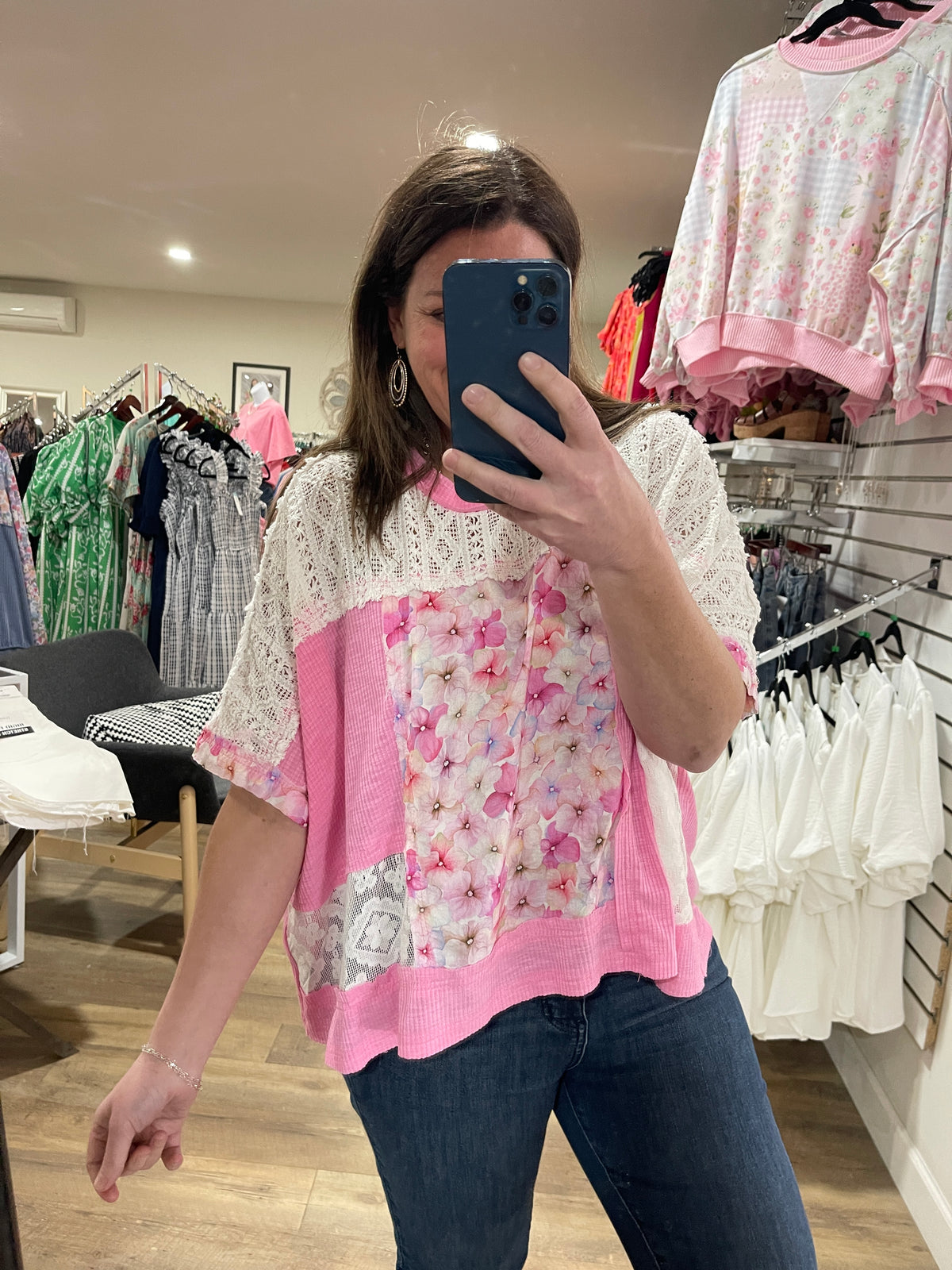 POL CANDY PINK FLORAL/LACE OVERSIZED KNIT TOP