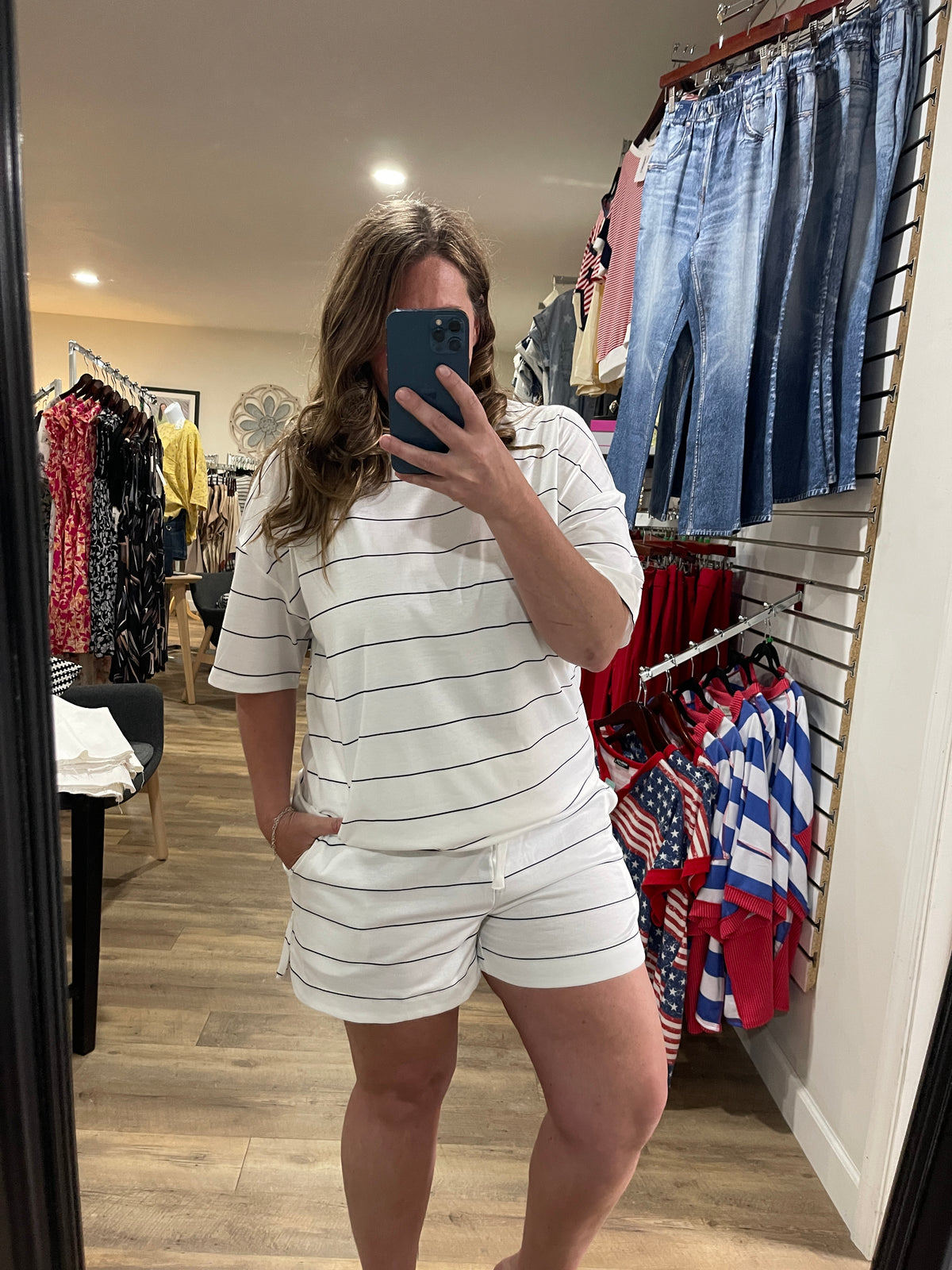 WHITE/BLACK PINSTRIPED KNIT SHORT SET