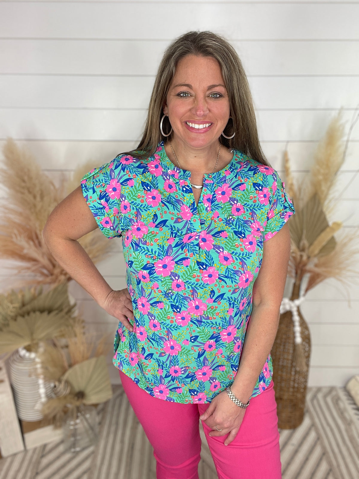 GREEN/BRIGHT PINK FLORAL SHORT SLEEVE LIZZY