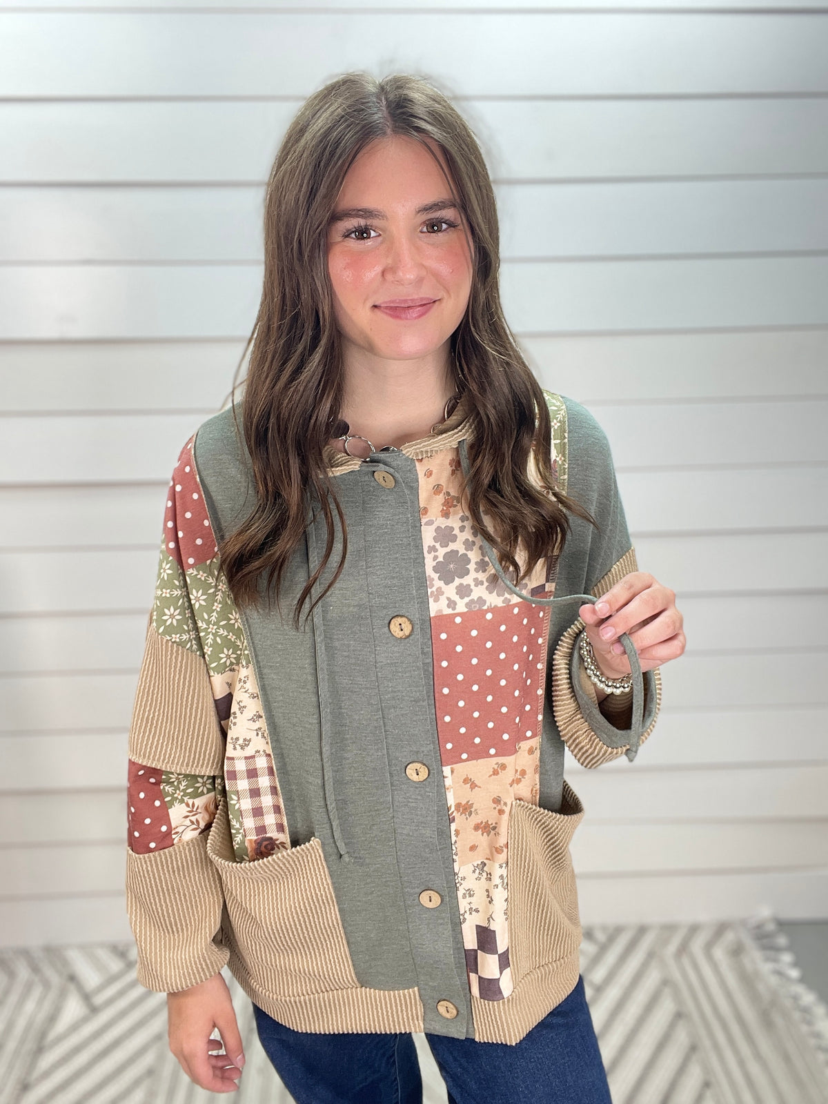 OLIVE/TAUPE MIX PRINT LOOSE FIT BUTTON DOWN KNIT HOODED TOP