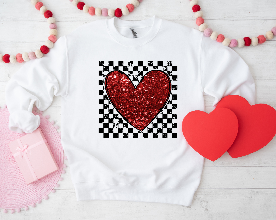 CHECKERED/SPARKLE HEART GRAPHIC SWEATSHIRT