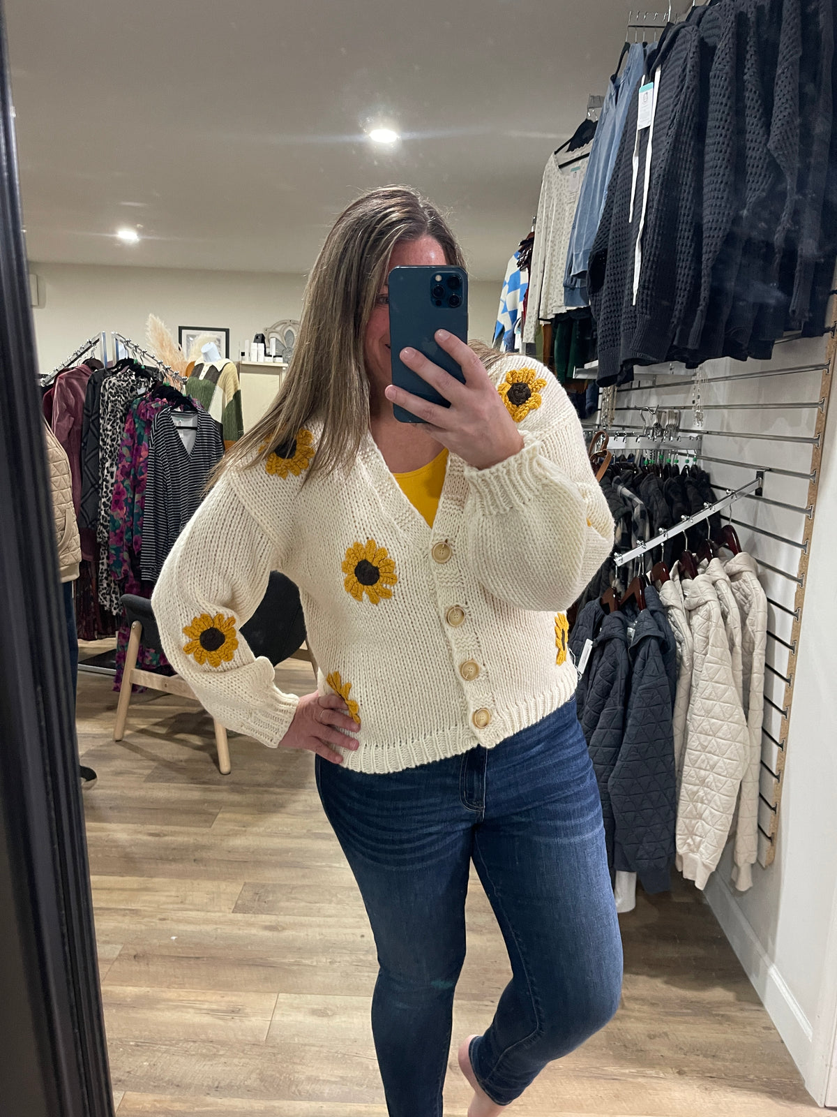 CREAM EMBROIDERED SUNFLOWER BUTTON CARDIGAN