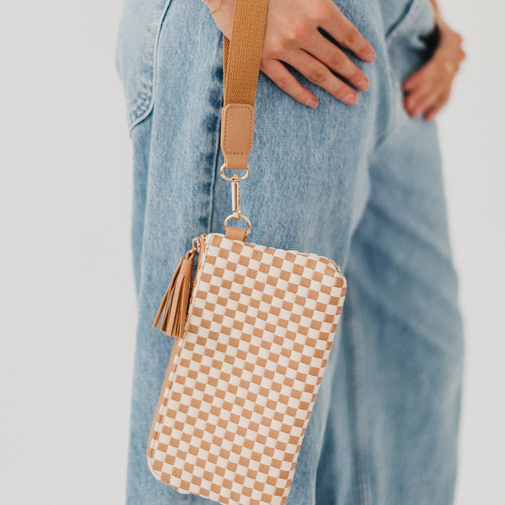 Pretty Simple - Emma Woven Clutch Wristlet: Black Checkered