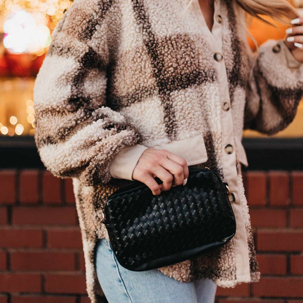 Pretty Simple - Woven Willow Camera Crossbody Bag: Checkered Black