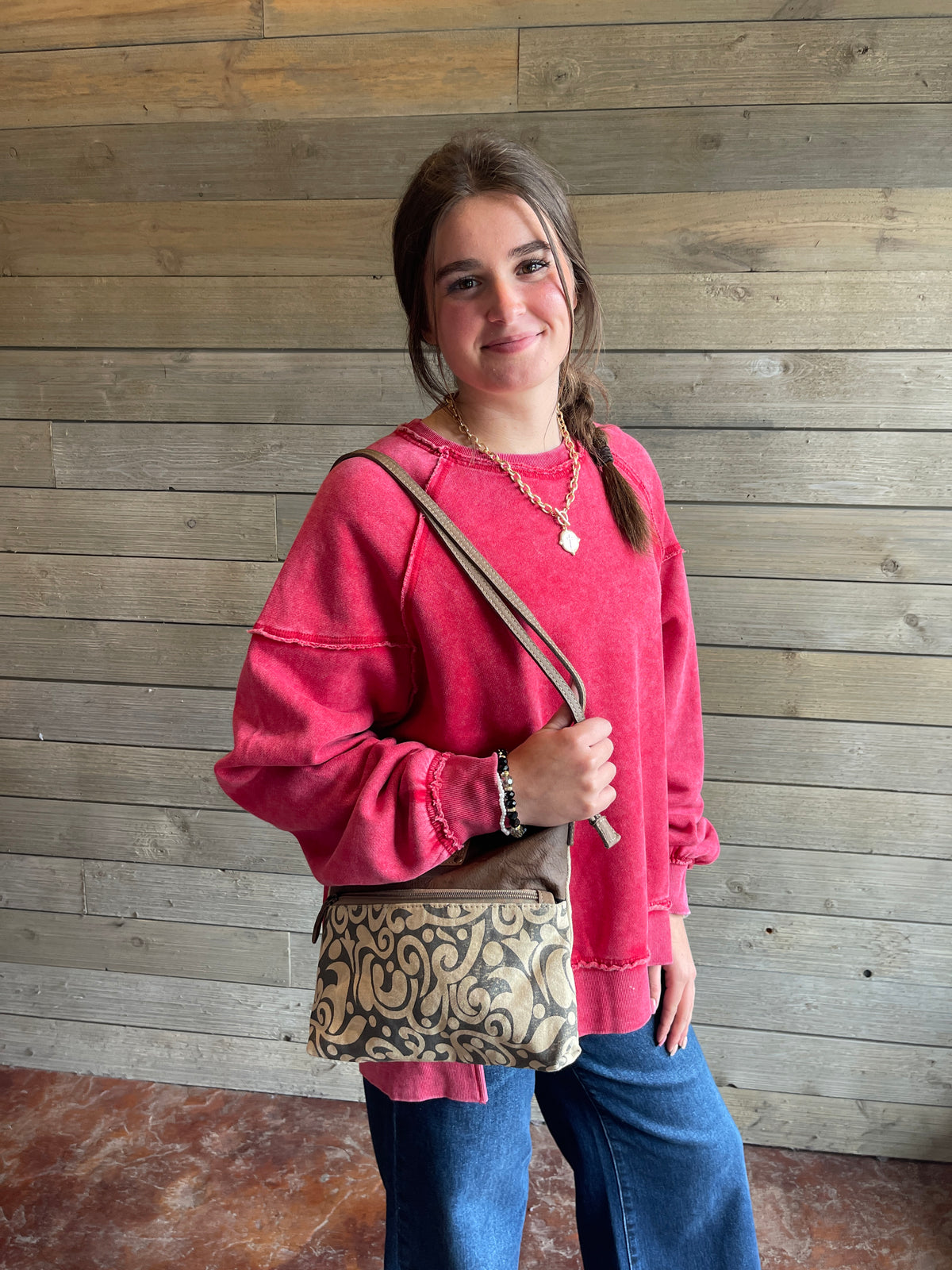RED MINERAL WASH SOFT FLEECE LINING OVERSIZED PULLOVER