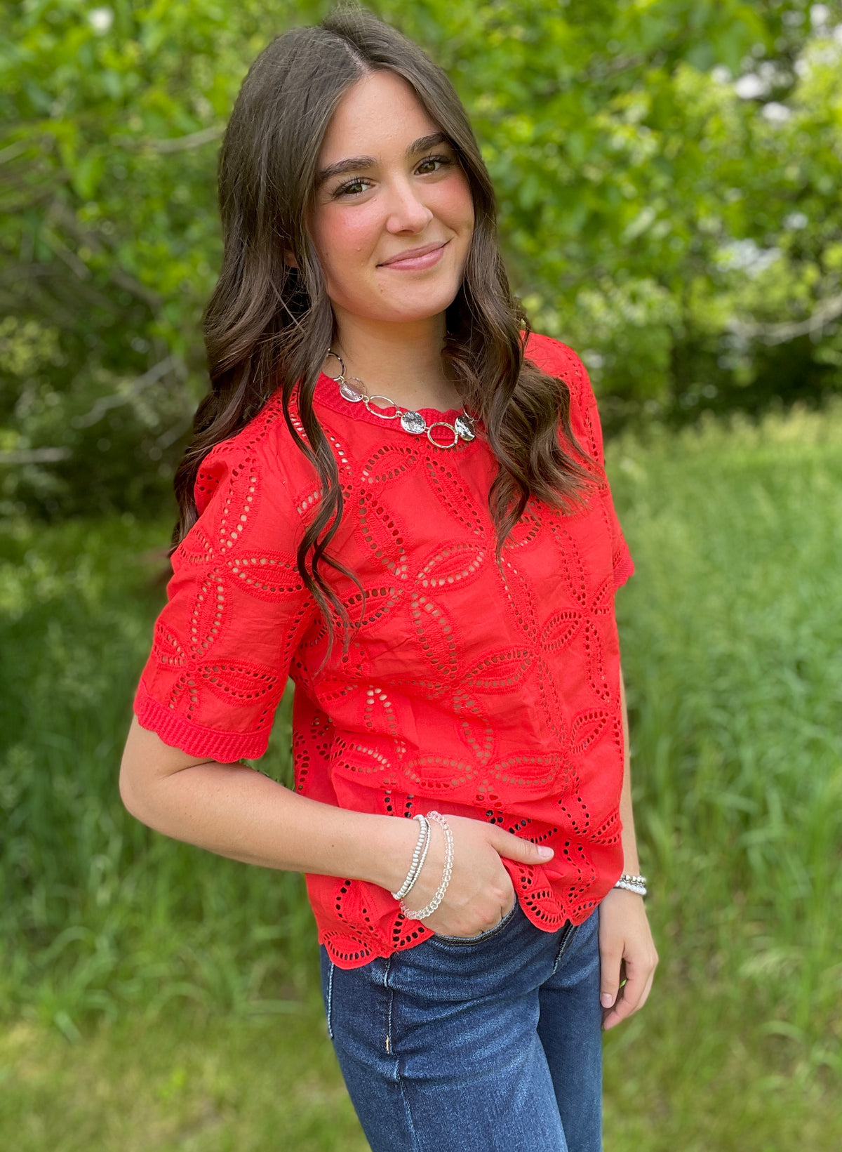 RED CROCHET LACE SHORT SLEEVE TOP W/ SCALLOPED HEM