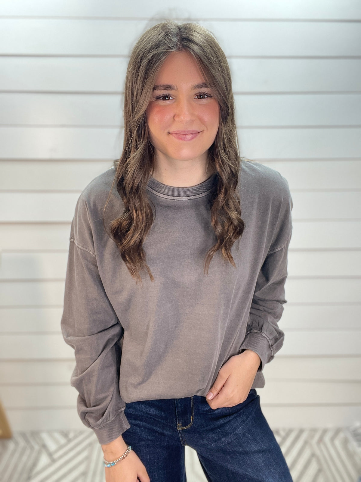 CHARCOAL MINERAL WASH LONG SLEEVE KNIT TOP